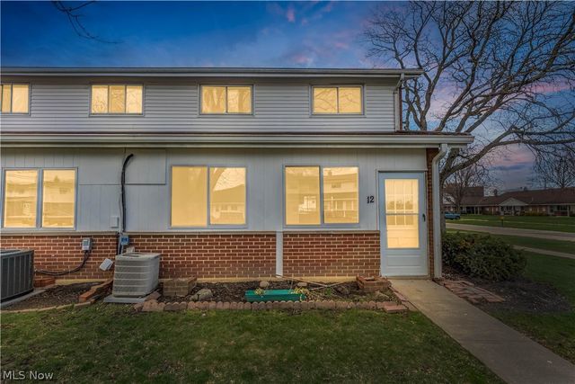 25515 Clubside Boulevard 0012, North Olmsted, OH 44070