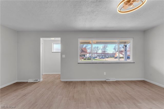 25515 Clubside Boulevard 0012, North Olmsted, OH 44070