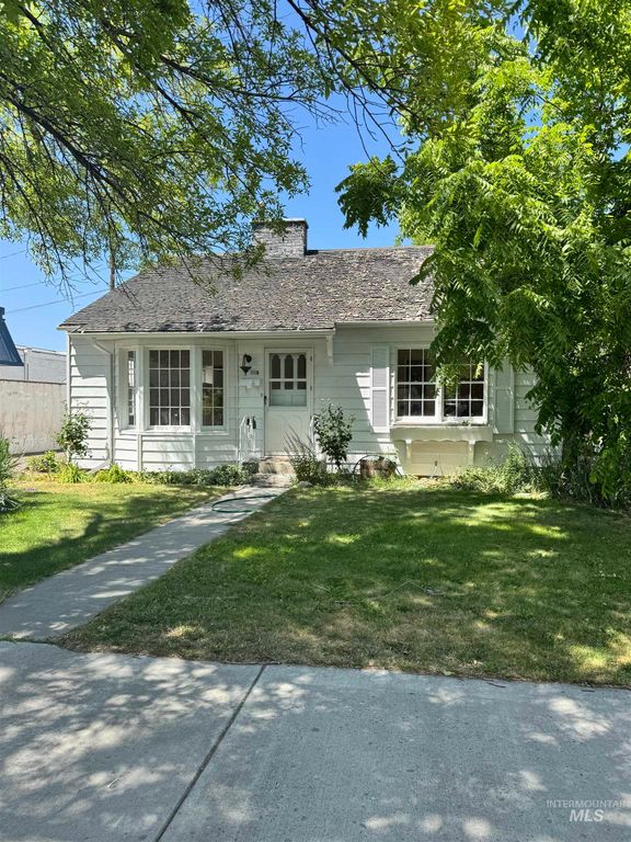 1115 11th Avenue East, Twin Falls, ID 83301