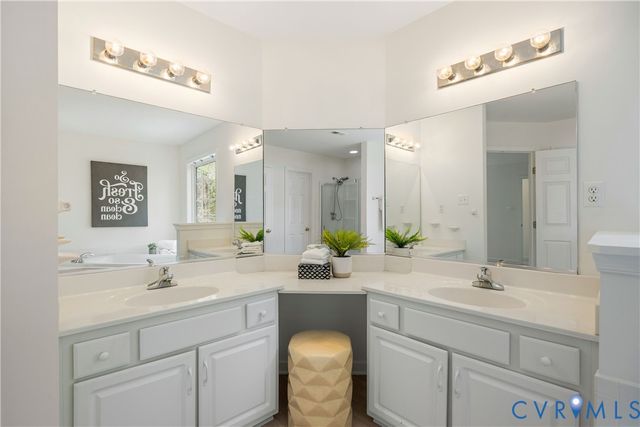 8230 Hampton Arbor Cir, Chesterfield, VA 23832