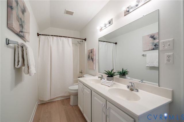 8230 Hampton Arbor Cir, Chesterfield, VA 23832