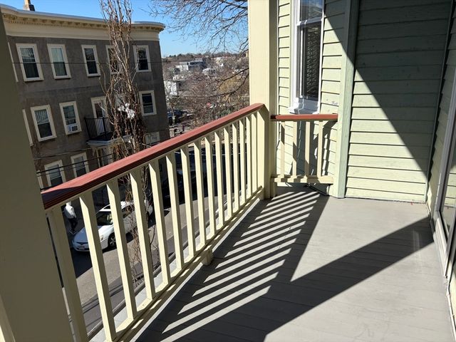 62 Ibbetson St 3L, Somerville, MA 02144