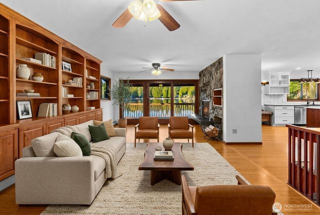 1970 Cambridge Lane SW, Olympia, WA 98512