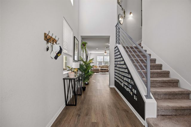 10024 Dawn Pearl DR, Austin, TX 78748