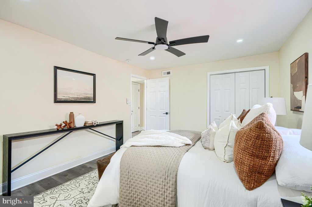 Image 29 of property listing at 1414 N DECKER AVE, Baltimore, MD 21213