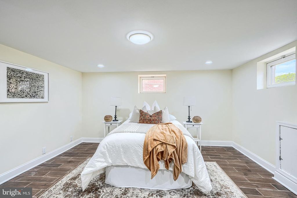 Image 42 of property listing at 1414 N DECKER AVE, Baltimore, MD 21213