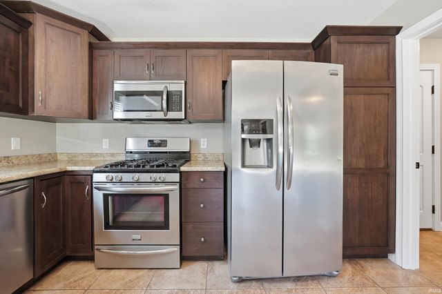 13007 Jade Cove, Fort Wayne, IN 46845