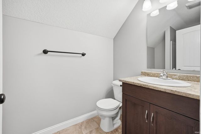 13007 Jade Cove, Fort Wayne, IN 46845