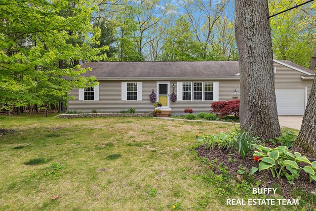 15892 Groesbeck Street, Grand Haven, MI 49417