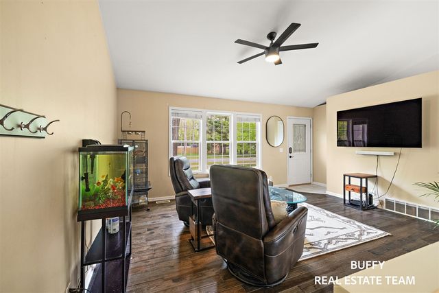 15892 Groesbeck Street, Grand Haven, MI 49417