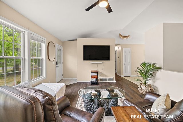 15892 Groesbeck Street, Grand Haven, MI 49417