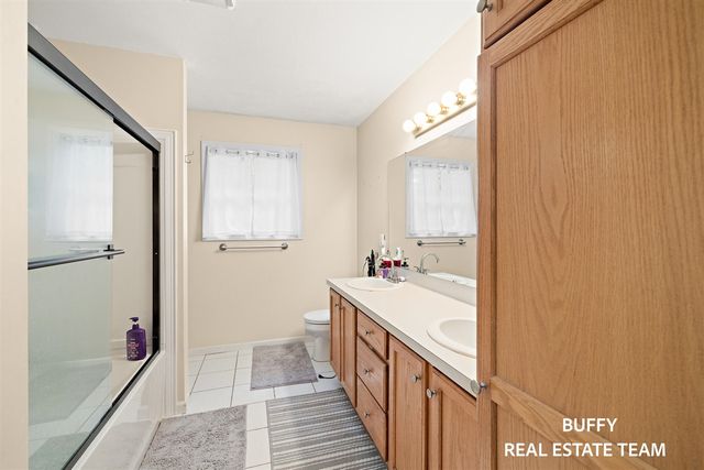 15892 Groesbeck Street, Grand Haven, MI 49417