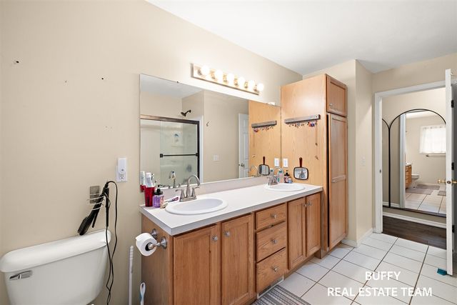 15892 Groesbeck Street, Grand Haven, MI 49417