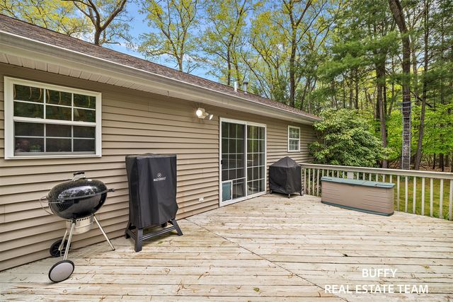 15892 Groesbeck Street, Grand Haven, MI 49417