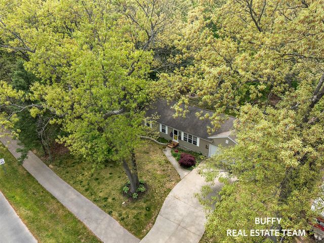 15892 Groesbeck Street, Grand Haven, MI 49417