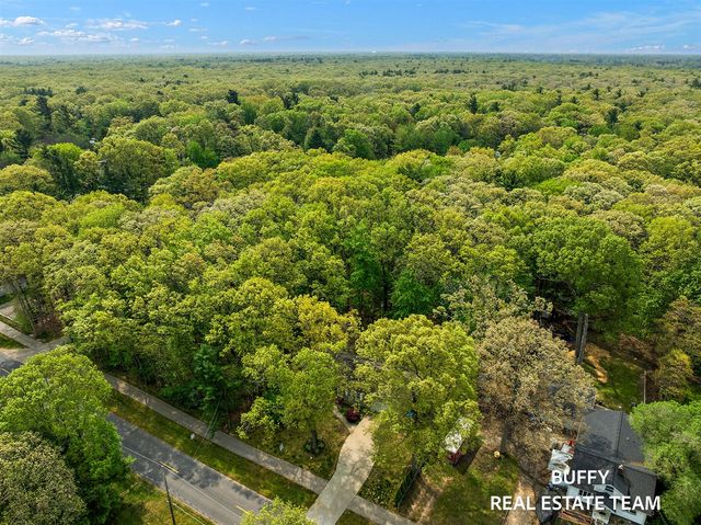 15892 Groesbeck Street, Grand Haven, MI 49417