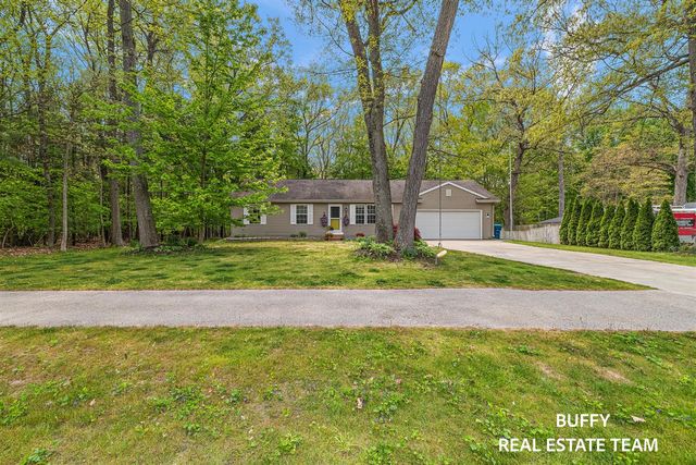 15892 Groesbeck Street, Grand Haven, MI 49417