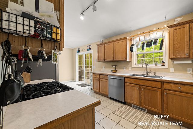 15892 Groesbeck Street, Grand Haven, MI 49417