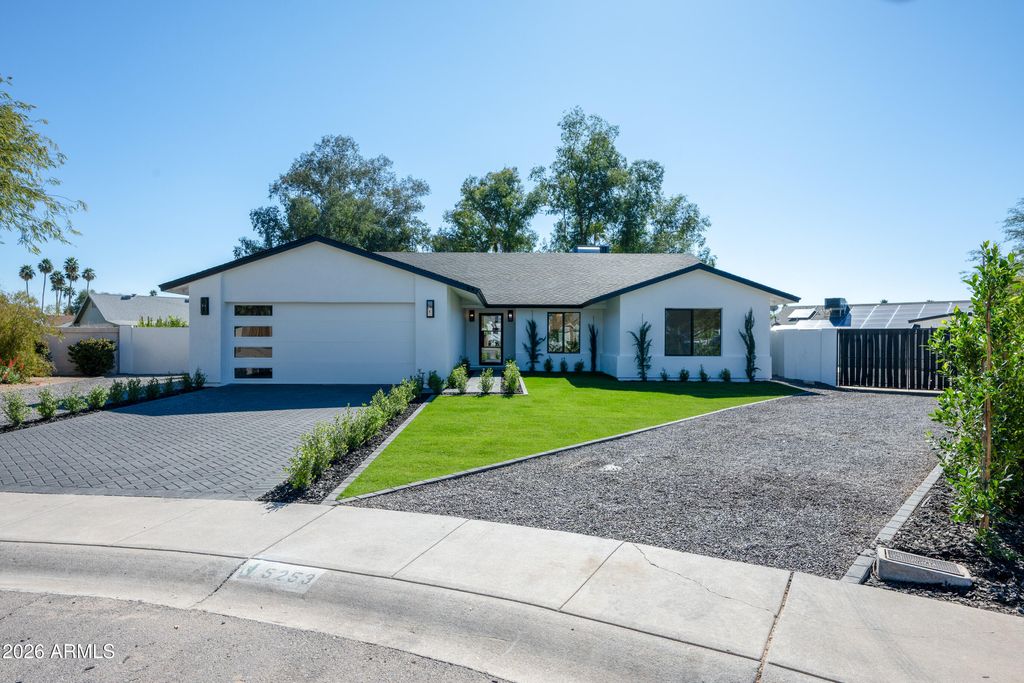 Image 1 of property listing at 5253 E WALTANN Lane, Scottsdale, AZ 85254