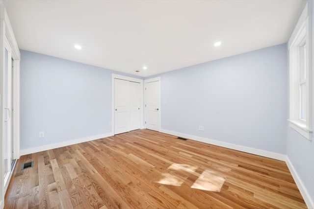 41 Kenneth St, West Bridgewater, MA 02379