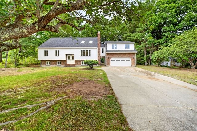 41 Kenneth St, West Bridgewater, MA 02379