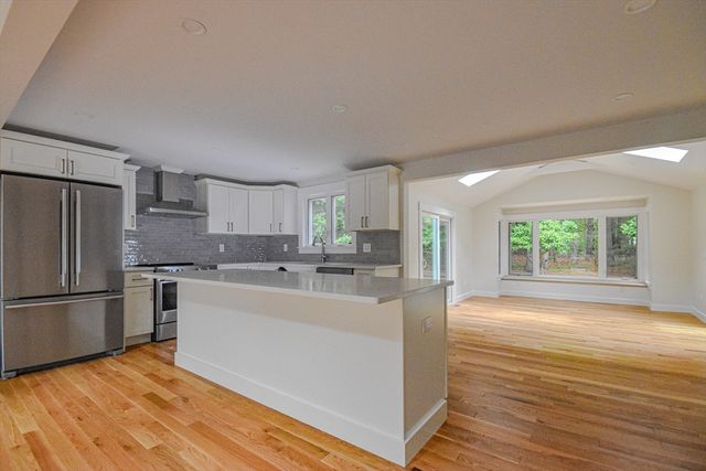 41 Kenneth St, West Bridgewater, MA 02379