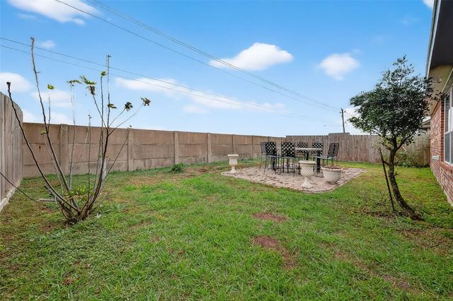 13738 View Meadow Lane, Houston, TX 77034