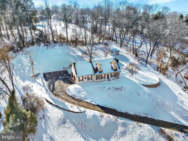 2976 HONEY VALLEY RD, Dallastown, PA 17313