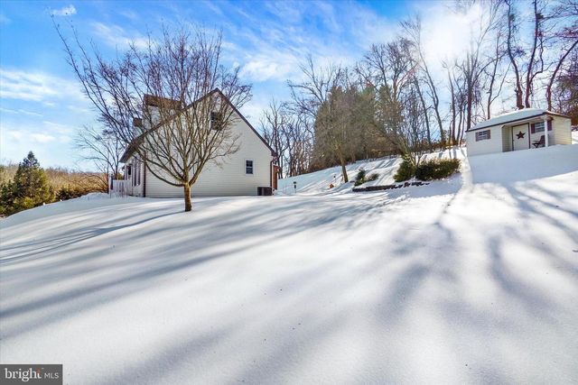 2976 HONEY VALLEY RD, Dallastown, PA 17313