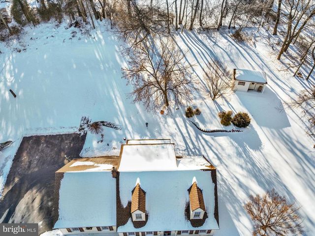 2976 HONEY VALLEY RD, Dallastown, PA 17313