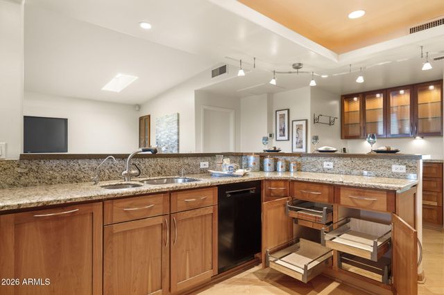 1053 E SANDPIPER Drive, Tempe, AZ 85283