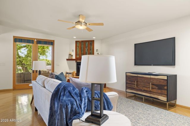 1053 E SANDPIPER Drive, Tempe, AZ 85283