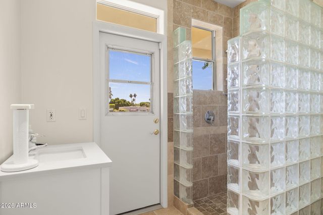 1053 E SANDPIPER Drive, Tempe, AZ 85283