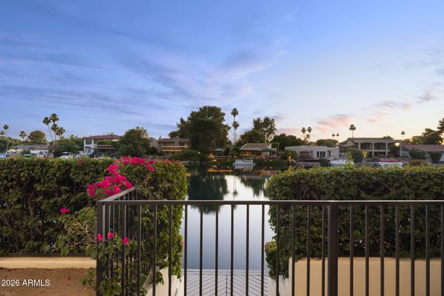 1053 E SANDPIPER Drive, Tempe, AZ 85283