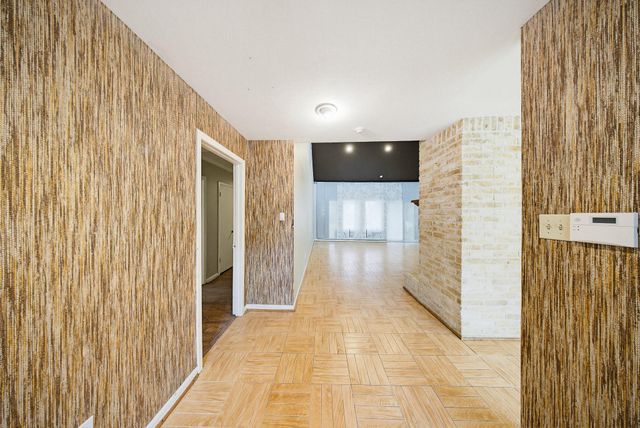 11122 Braes Forest Drive, Houston, TX 77071