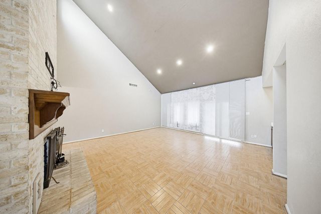 11122 Braes Forest Drive, Houston, TX 77071