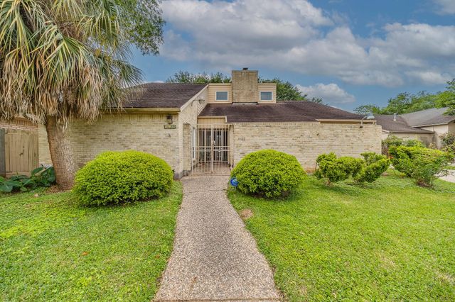 11122 Braes Forest Drive, Houston, TX 77071