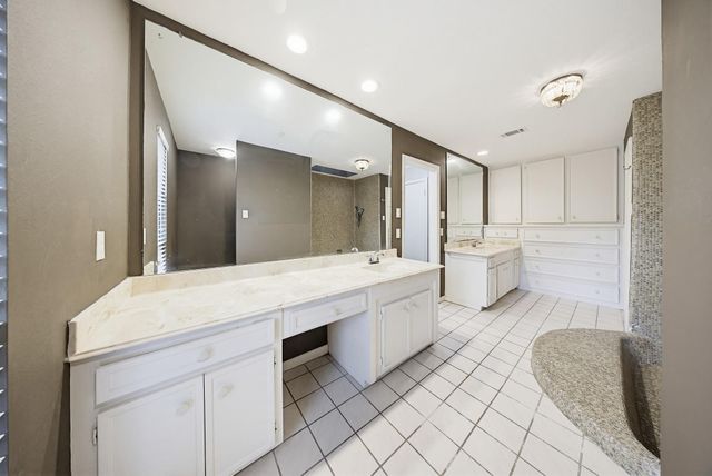 11122 Braes Forest Drive, Houston, TX 77071