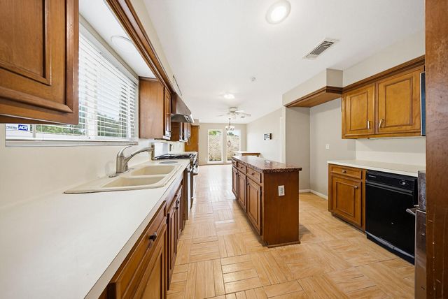 11122 Braes Forest Drive, Houston, TX 77071