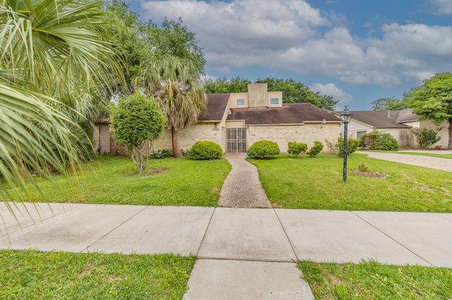 11122 Braes Forest Drive, Houston, TX 77071