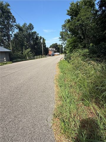 12 Cypress Point Lane, Holiday Island, AR 72631