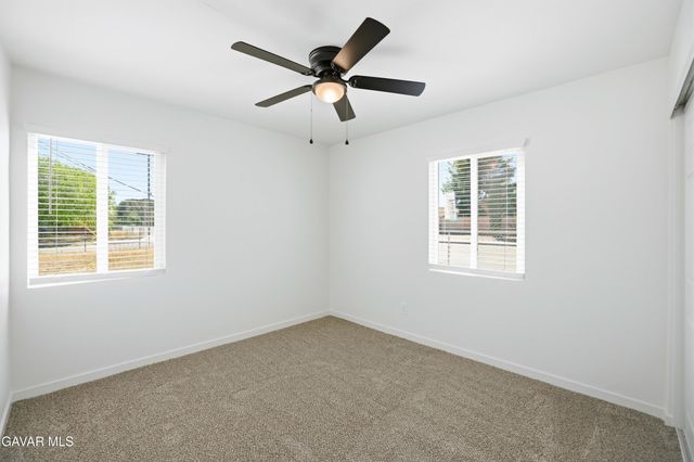 1807 W Avenue K8, Lancaster, CA 93534