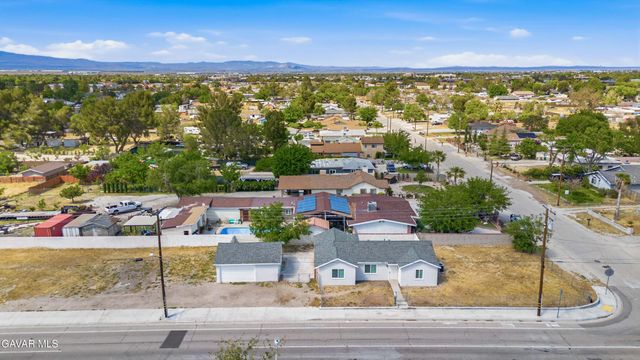 1807 W Avenue K8, Lancaster, CA 93534