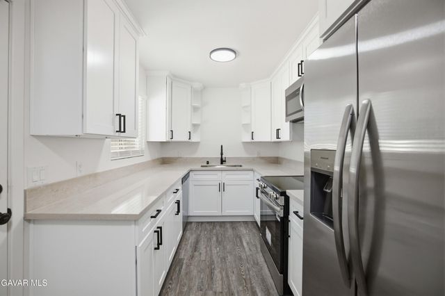 1807 W Avenue K8, Lancaster, CA 93534