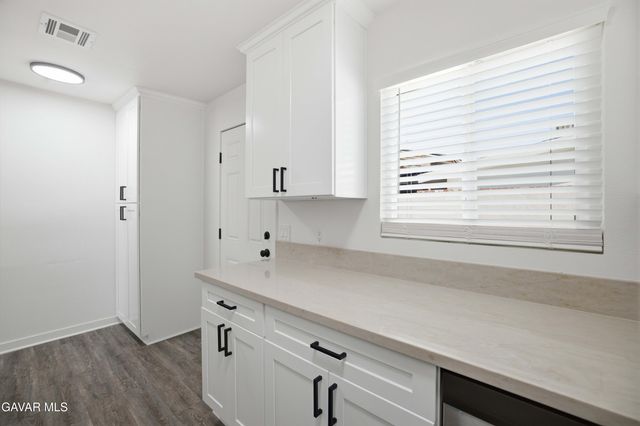 1807 W Avenue K8, Lancaster, CA 93534