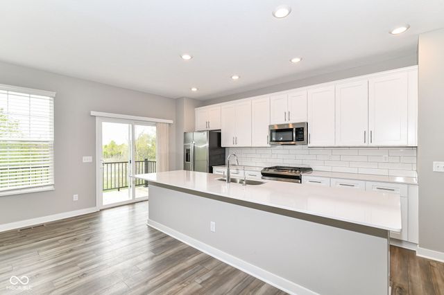 6872 Sunstone Place, Carmel, IN 46033