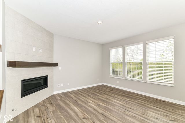 6872 Sunstone Place, Carmel, IN 46033
