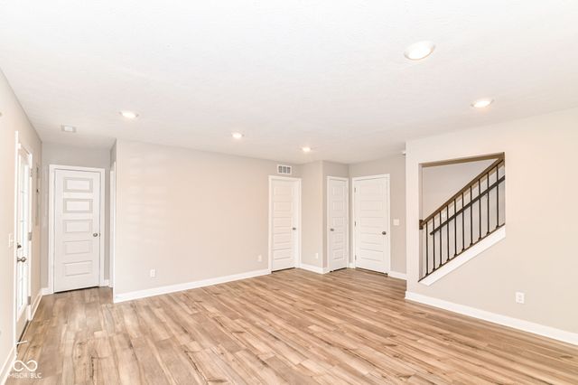 6872 Sunstone Place, Carmel, IN 46033