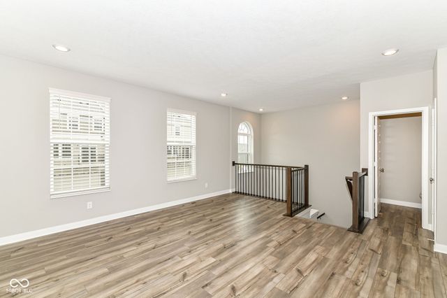 6872 Sunstone Place, Carmel, IN 46033