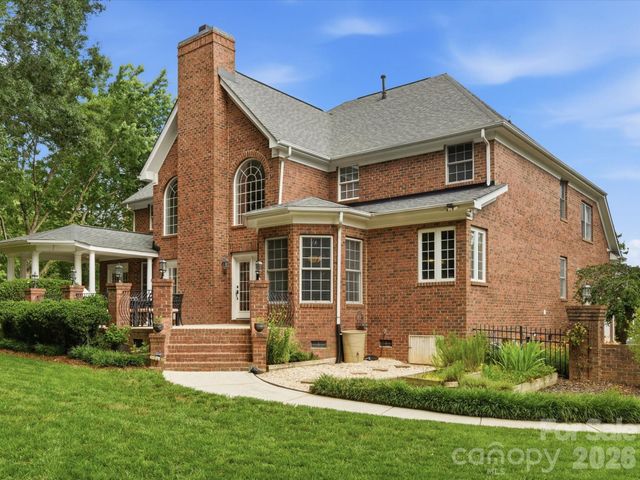 8404 Denholme Drive, Waxhaw, NC 28173